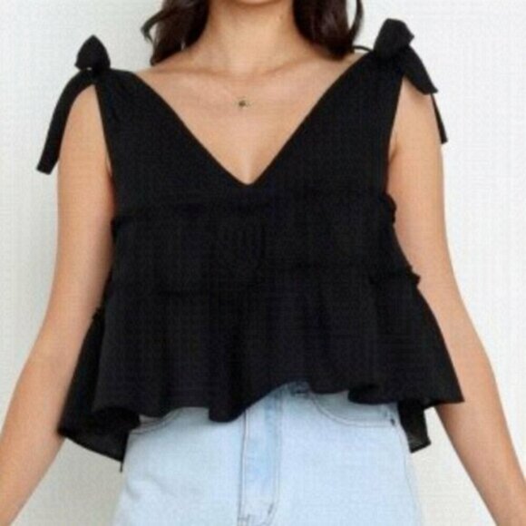 NWT Petal & Pup V Neck Cropped Tie Straps Women Top Erenda, Black, size 4 - Picture 1 of 8